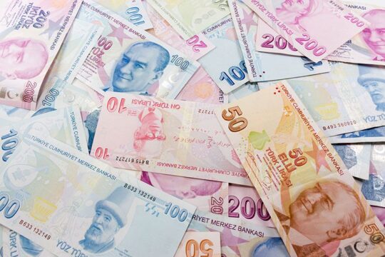 Goldman dolar/TL tahminlerini düşürdü