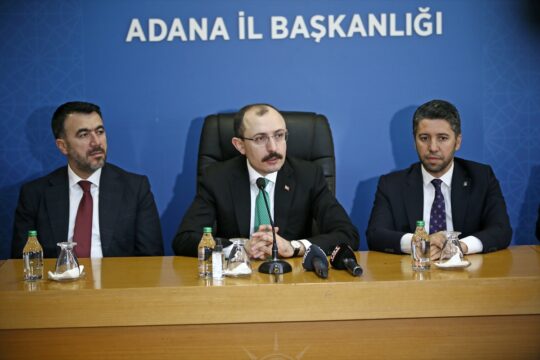 Ticaret Bakanı Muş, AK Parti Adana İl Başkanlığı'nda konuştu: