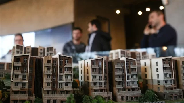 Yabancılar İstanbul’da 1066, Antalya’da 919 konut satın aldı…