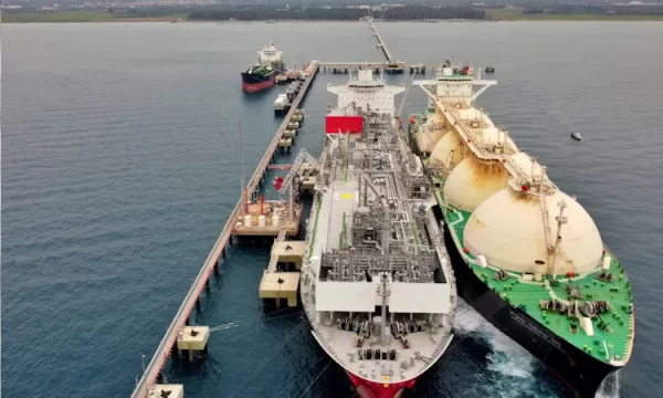 Kızıldeniz’de konteyner geçişleri ilk çeyrekte yarıdan fazla azaldı, LNG ticareti durma noktasına geldi