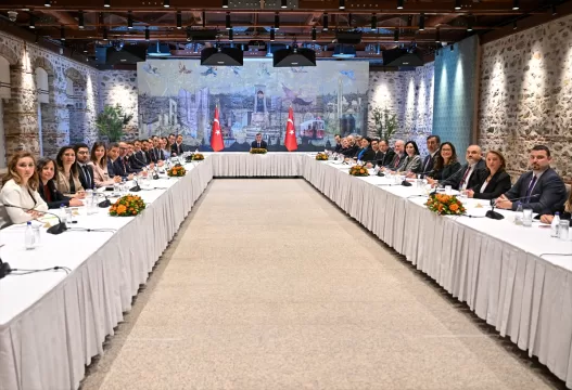 Cumhurbaşkanı Yardımcısı Yılmaz, TAİK ve AmCham Türkiye Yönetim Kurulu üyelerini kabul etti