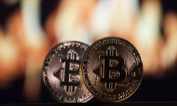 Bitcoin’in fiyatı 60 bin doların altına geriledi