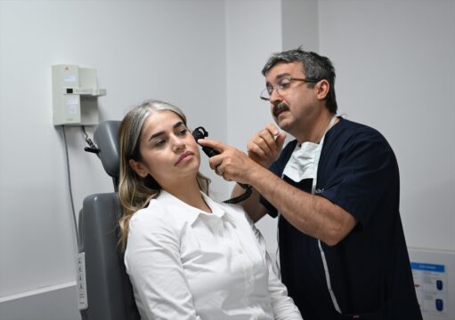 Doktor babalar ile evlatları aynı hastane grubu çatısı altında buluştu