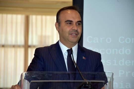 Sanayi ve Teknoloji Bakanı Kacır, MÜSİAD İtalya toplantısına katıldı: