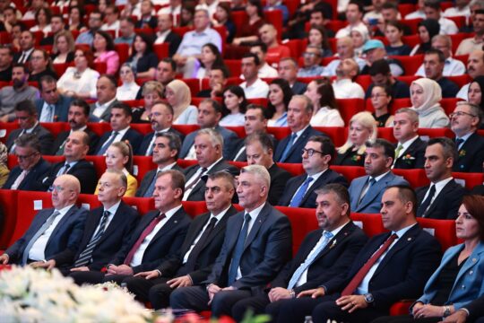 Ticaret Bakanı Ömer Bolat, Mersin Ekonomi Zirvesi'nde konuştu: (1)
