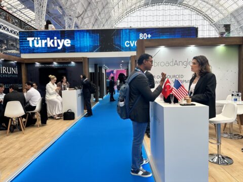 Türkiye, Londra Teknoloji Haftası'nda en büyük ülke pavilyonuyla teknoloji gücünü sergiliyor