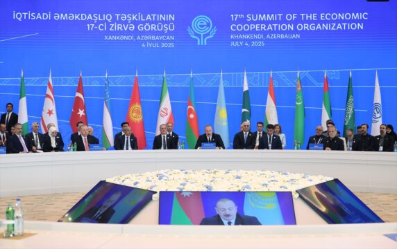 Ekonomik İşbirliği Teşkilatı 17. Zirvesi Azerbaycan'ın Hankendi şehrinde başladı