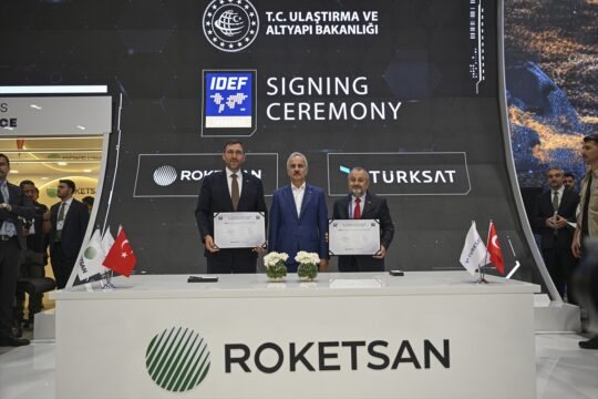 Roketsan ile Türksat arasında işbirliği protokolü imzalandı