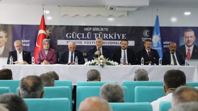Ticaret Bakanı Ömer Bolat, Siirt'te “Türkiye Yüzyılı Buluşmaları” programında konuştu: