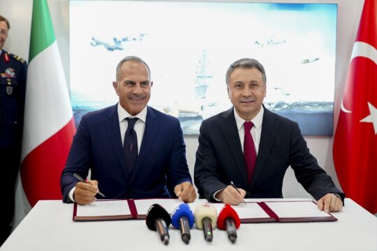 ASFAT ile Magnaghi Havacılık'ın “Ortak Girişim Sözleşmesi” imza töreni TEKNOFEST'te yapıldı