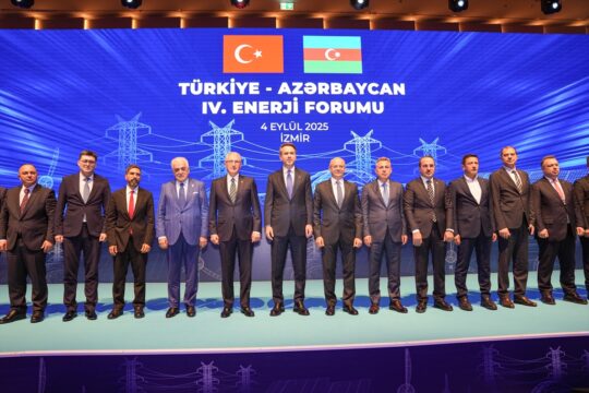 Enerji ve Tabii Kaynaklar Bakanı Bayraktar, İzmir’de Türkiye-Azerbaycan 4. Enerji Forumu’nda konuştu