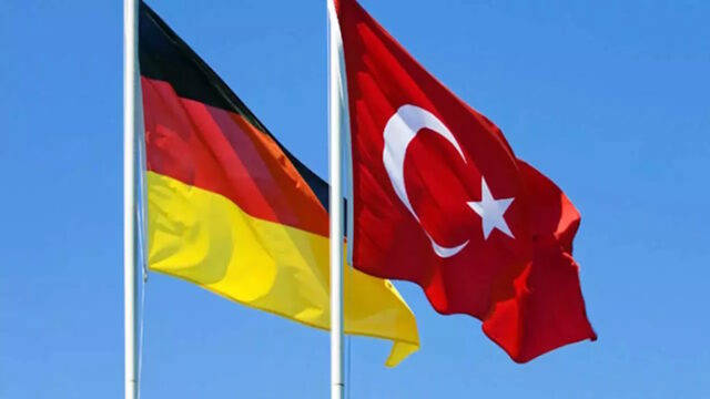 Türkiye-Almanya Yuvarlak Masa Toplantısı Düsseldorf’ta yapılacak