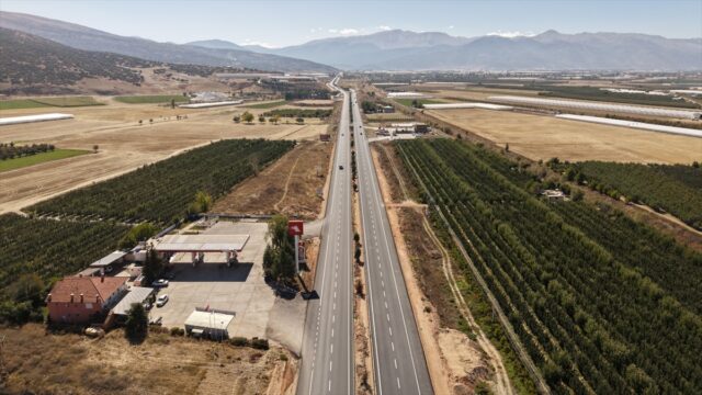 Bakan Uraloğlu, Antalya'da yol açılışı ve temel atma törenlerine katılacak: