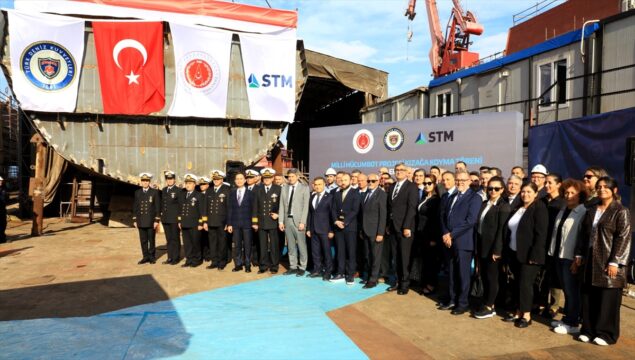 Milli Hücumbot’un ilk bloku kızağa alındı