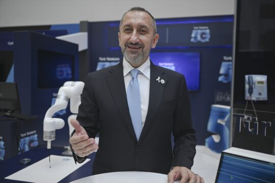 Üç iletişim operatörünün üst yöneticisi 5G ihalesini değerlendirdi