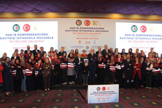 Bakan Işıkhan, Kayıt Dışı İstihdamla Mücadele Ev İşçileri Çalıştayı'nda konuştu: