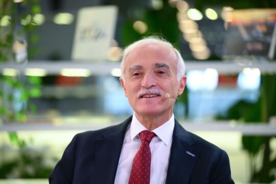 DEİK Başkanı Nail Olpak, AA Finans Masası'na konuk oldu: (1)