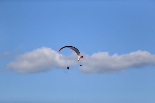 Fethiye'de bu yıl yamaç paraşütü uçuşlarında Çinli turistlerde artış bekleniyor