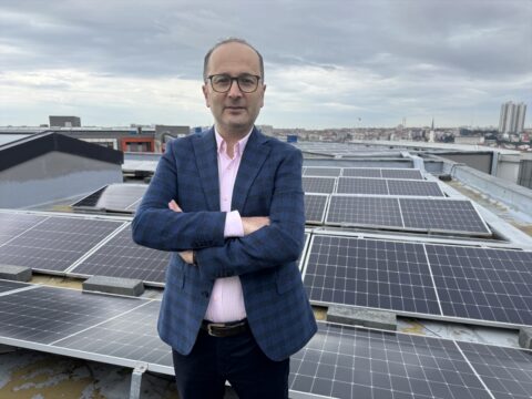 Hanelerde maliyetleri düşüren çatı GES'ler iklim krizine bireysel kalkan oluyor