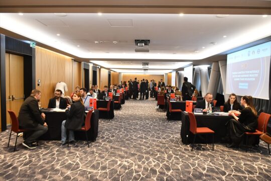 İnşaat ve maden sektörlerinden Türk ve Arnavut iş insanları Tiran'da buluştu