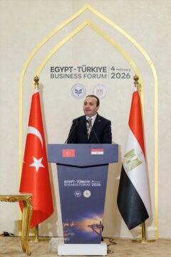 Türk ve Mısırlı iş insanları Kahire'de bir araya geldi